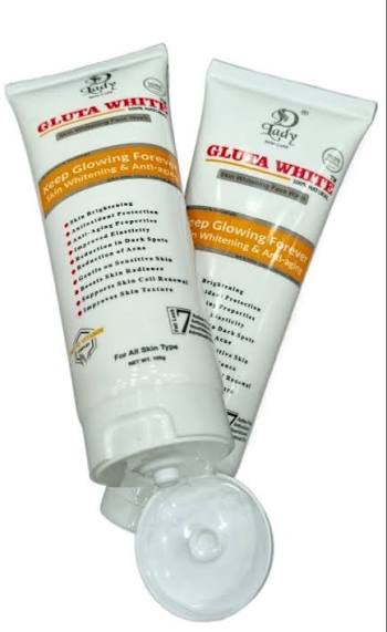 DLady Gluta White Face Wash